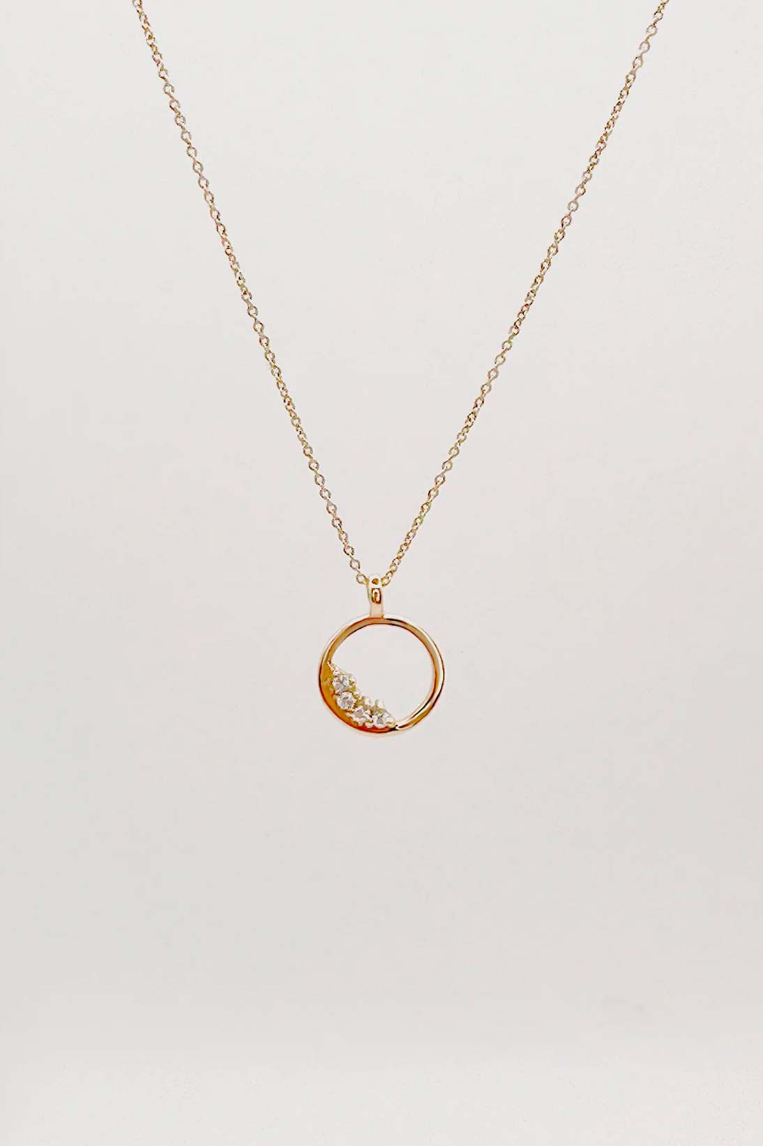 Diamond circle pendant