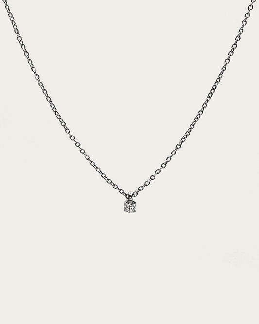COLGANTE CON DIAMANTE SOLITARIO - Arelana