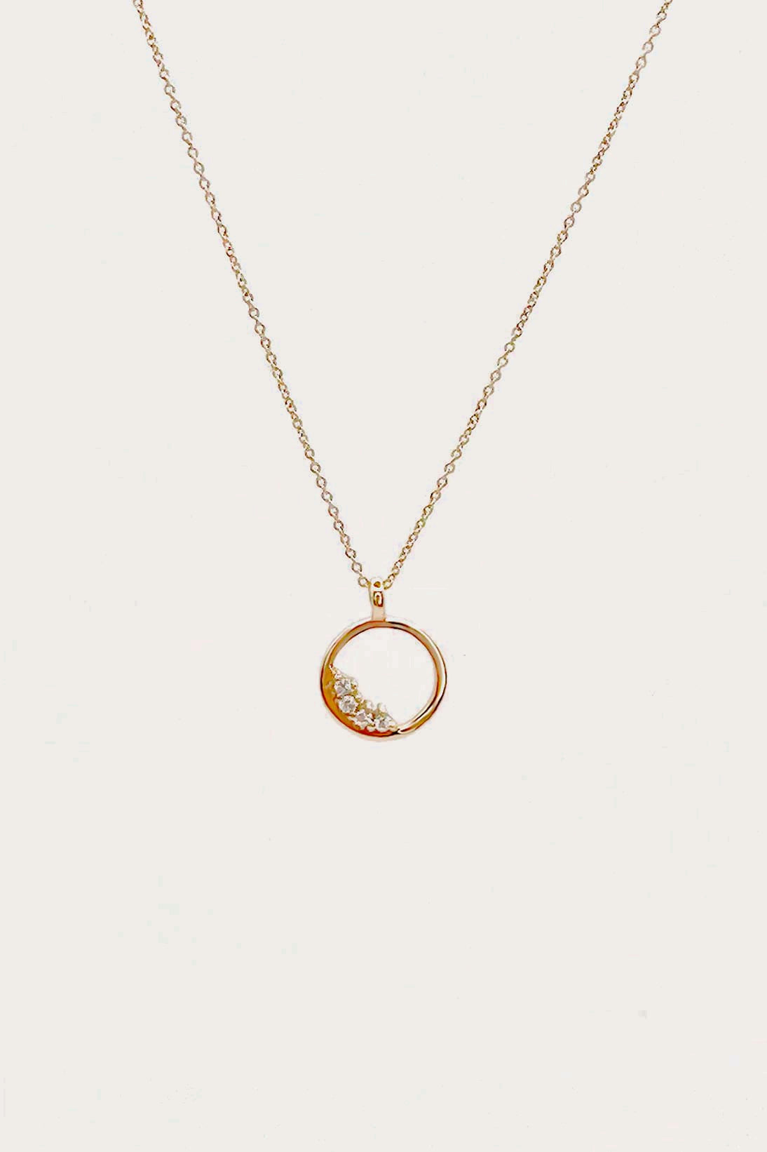 Colgante circulo diamantes