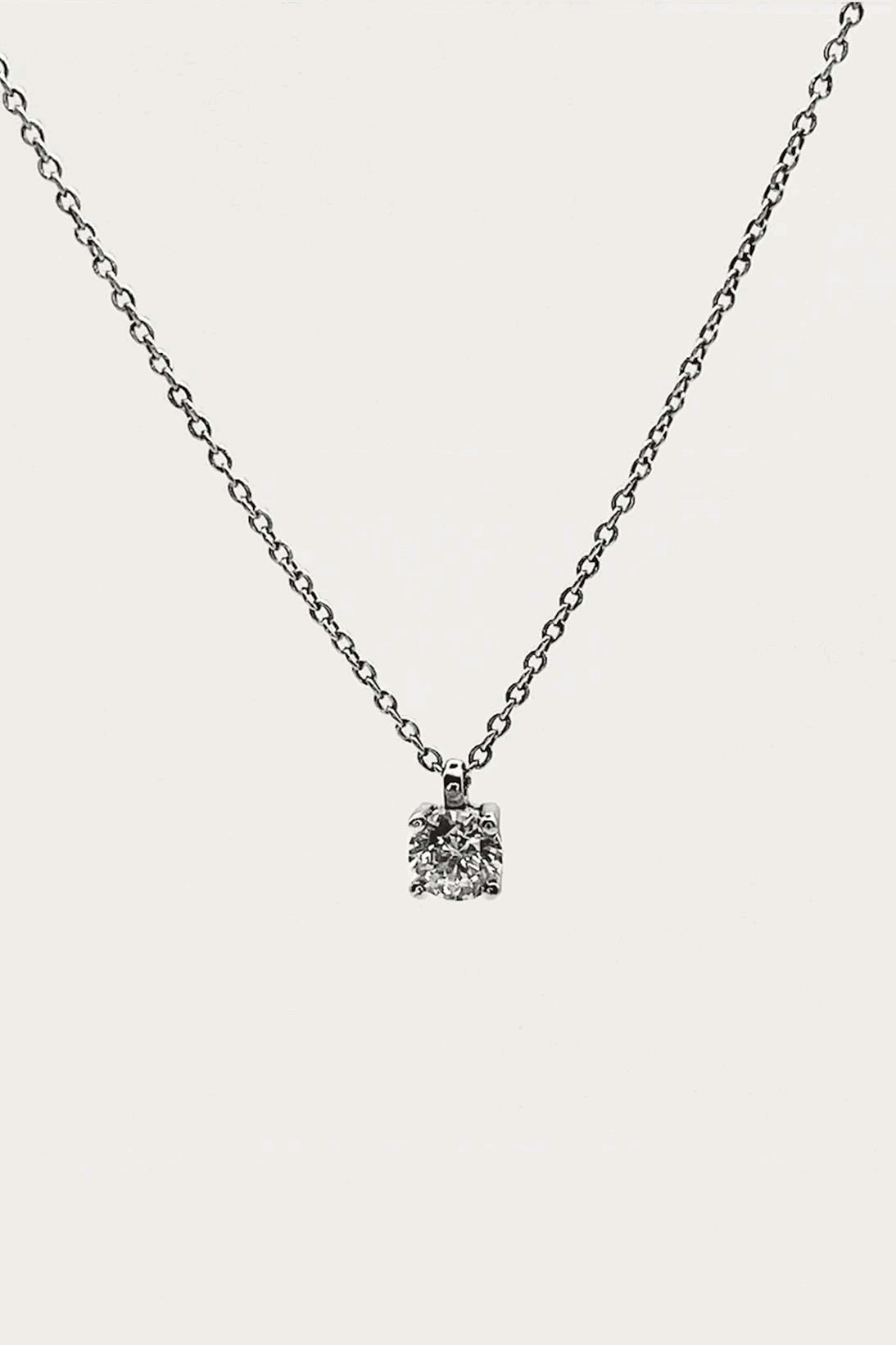 Colgante diamante solitario