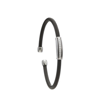 Pulsera de acero con barra luminosa. Los bordes de tono plateado delimitan el motivo alargado.