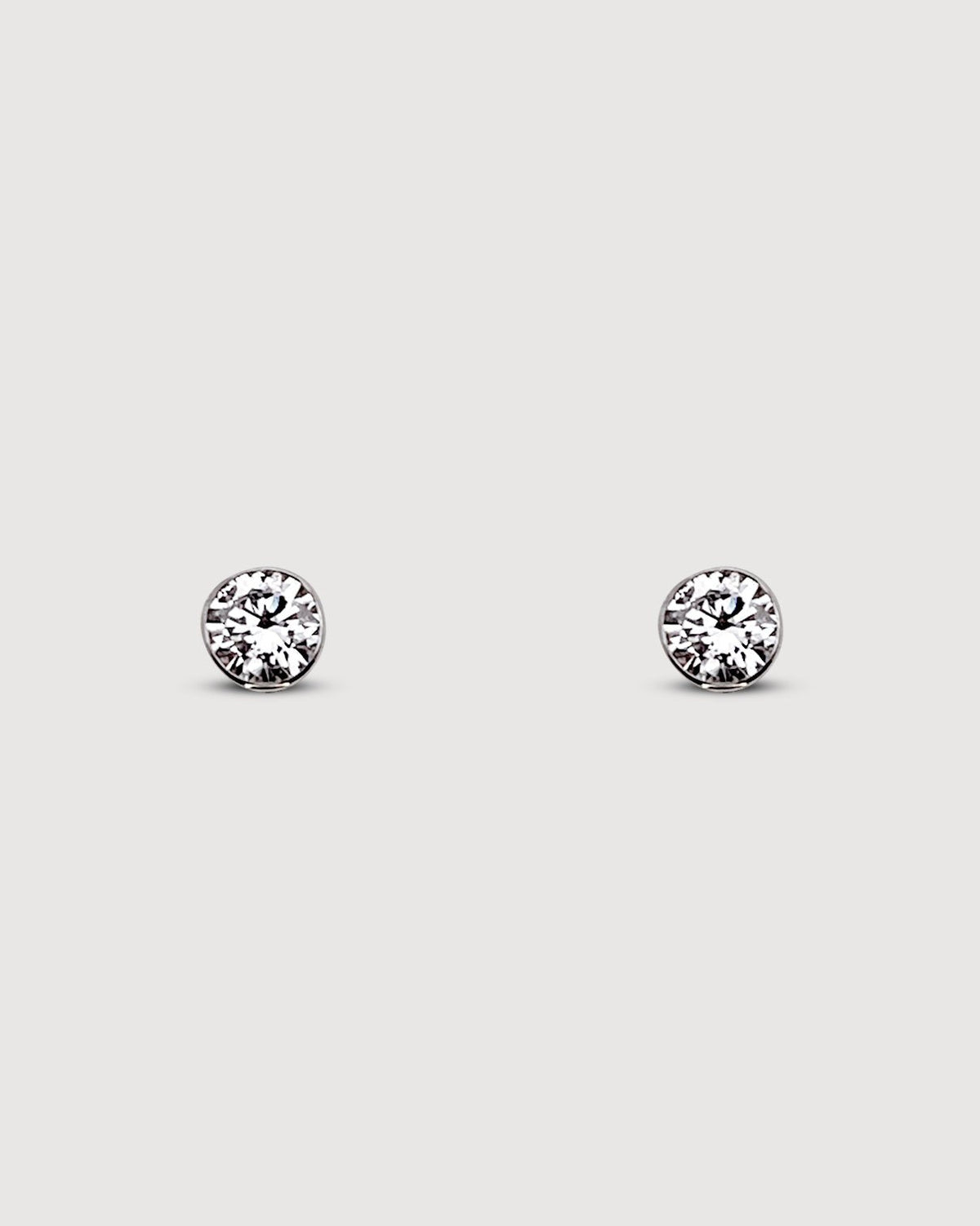 PENDIENTES DIAMANTE SOLITARIO DE CHATÓN - Arelana